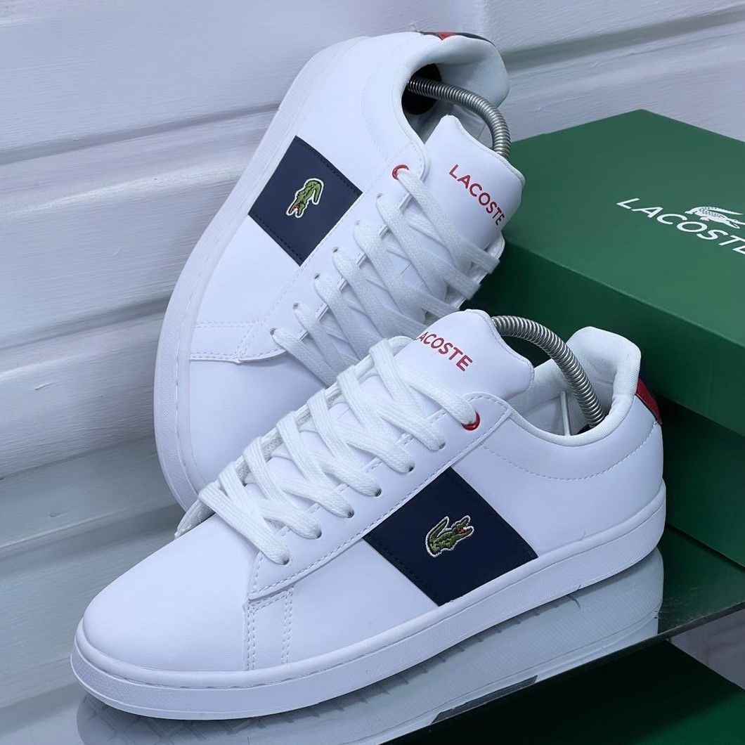 Timeless Elegance: The Allure of Lacoste White Sneakers插图4