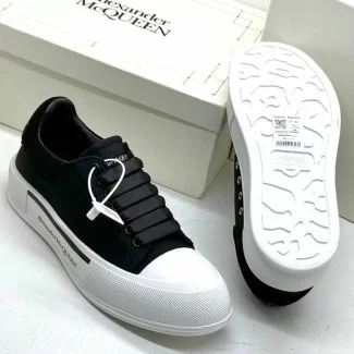 Alexander McQueen Low Top Casual Sneakers Black White