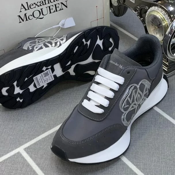 Alexander McQueen Casual Sneakers Gray