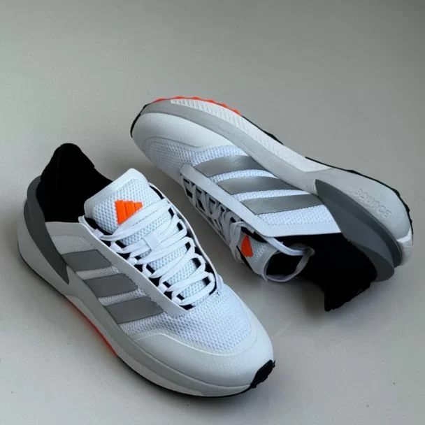 Adidas Avryn Sneakers White