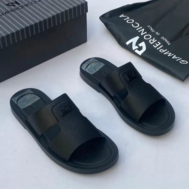 Giampieronicola Pam Slippers Black